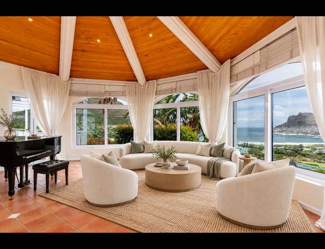 4 BEDROOM HOUSE FOR SALE IN SCOTT ESTATE